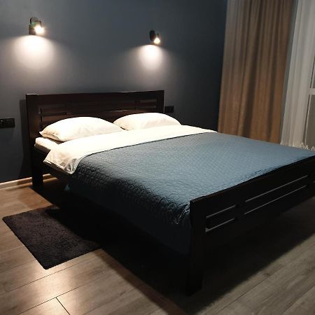 Premium Apartments 2 Lviv Eksteriør bilde